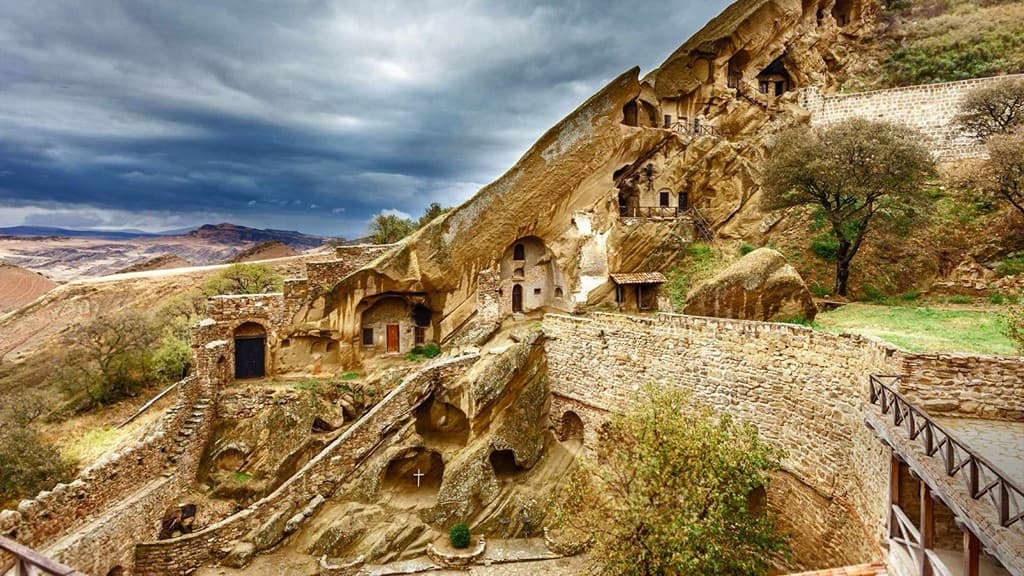 Tbilisi: David Gareja Monastery & Rainbow Mountains Tour