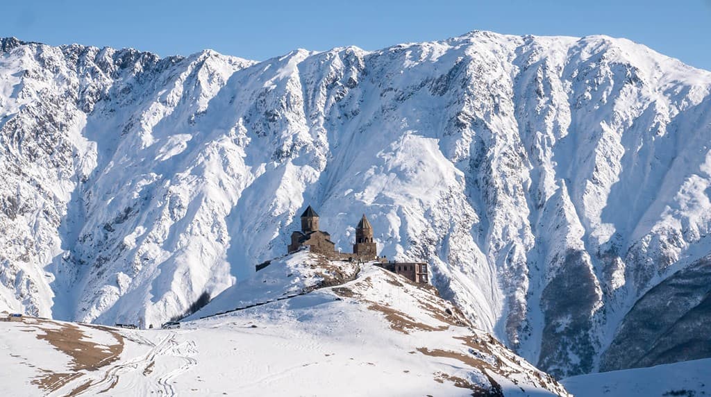 1738223542778-stepancminda-kazbegi-v-gorax-gruzii-14-min