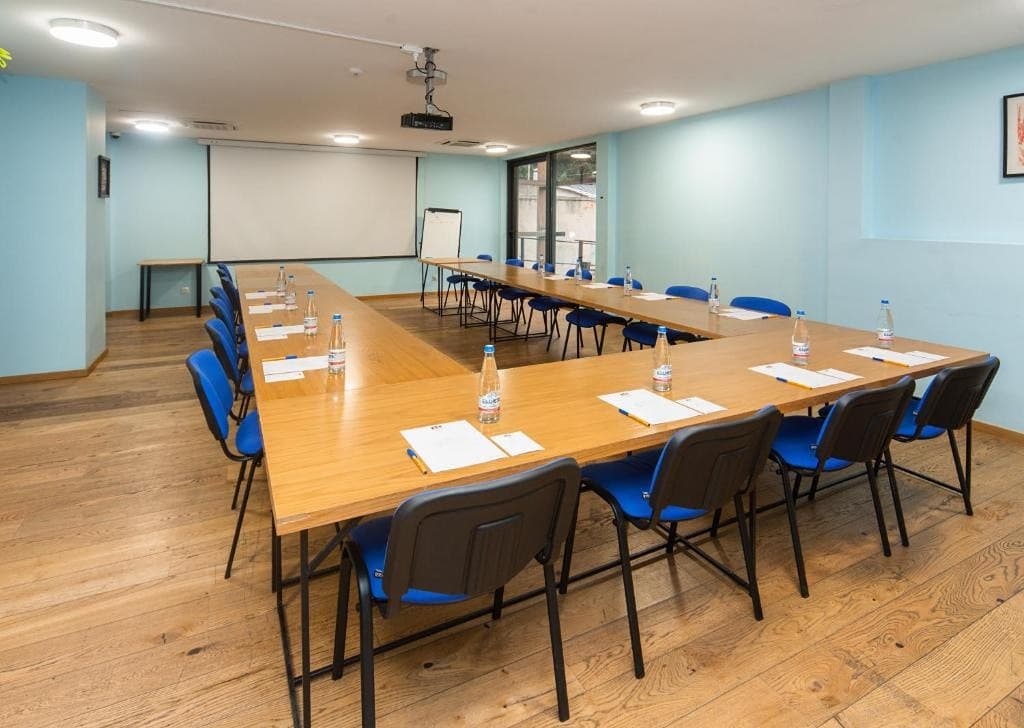 1758279088779-327834993