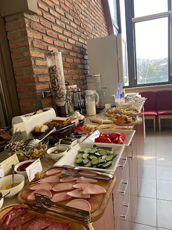 1758279160025-2022-08-11