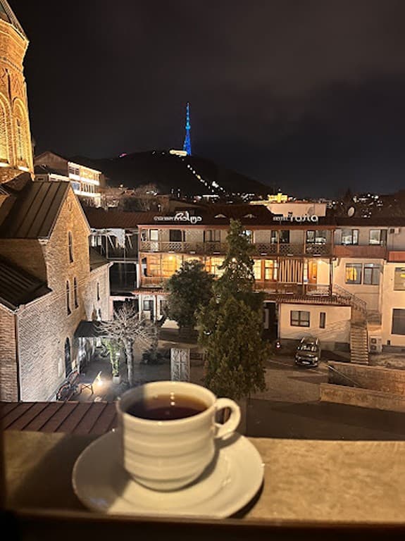 1758279160025-2024-03-12