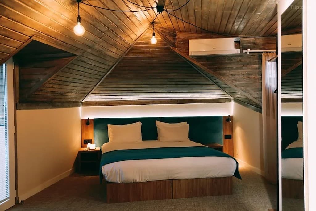 1758279348695-tgrgdf