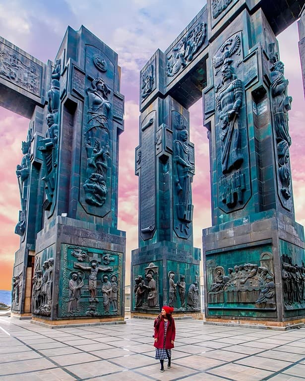 1763562395201-Picsart_24-09-02_13-09-27-025