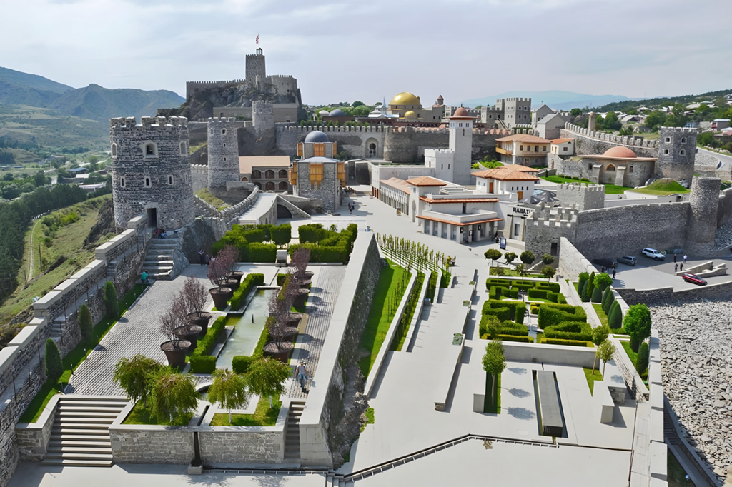 1763566091398-Picsart_23-11-04_13-37-42-856