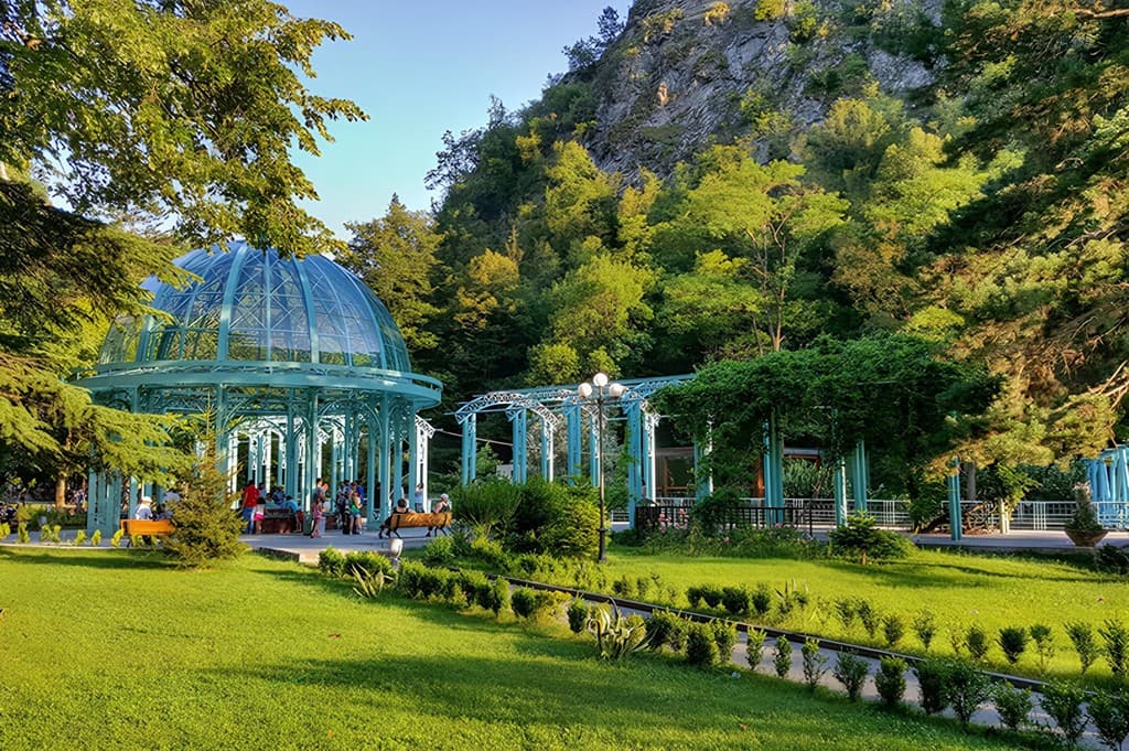 "Borjomi, Rabati Fortress, and Vardzia: A Private 3-5 Person Tour Through Georgia’s Wonders"