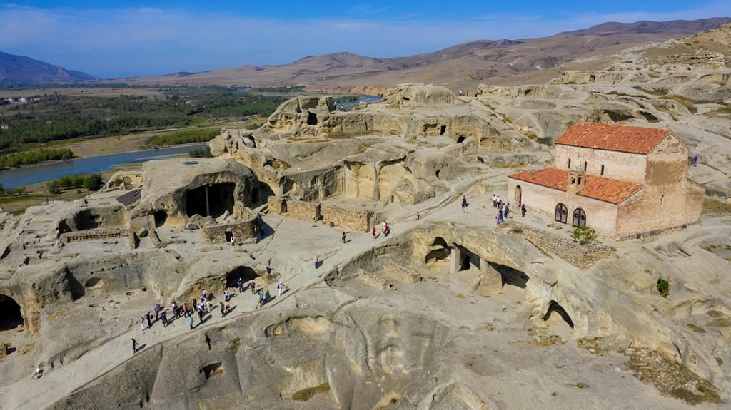 1768458315717-Picsart_24-03-15_20-28-16-163