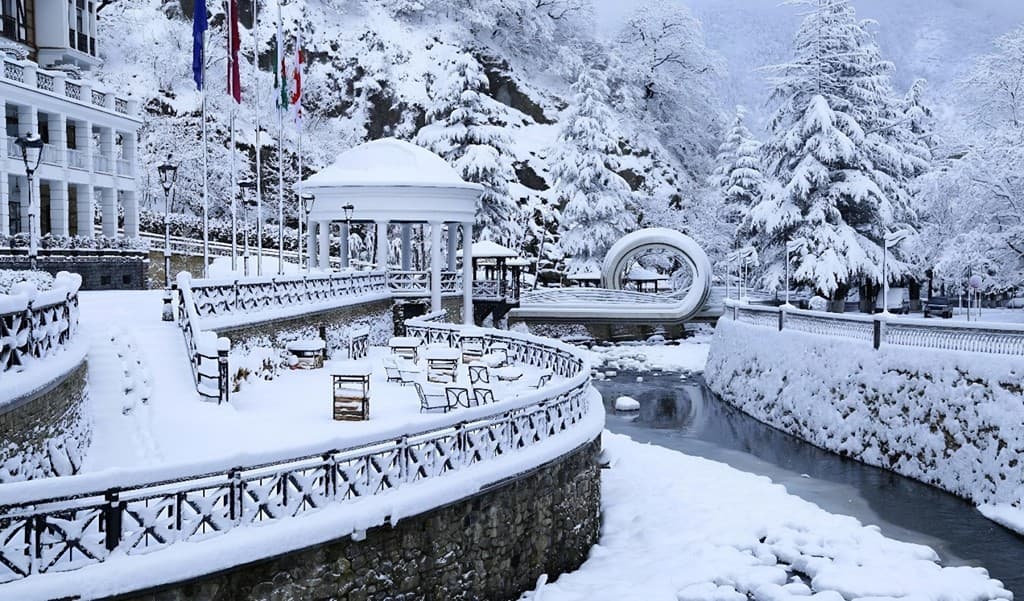 1768458454411-Picsart_24-12-30_13-42-07-241