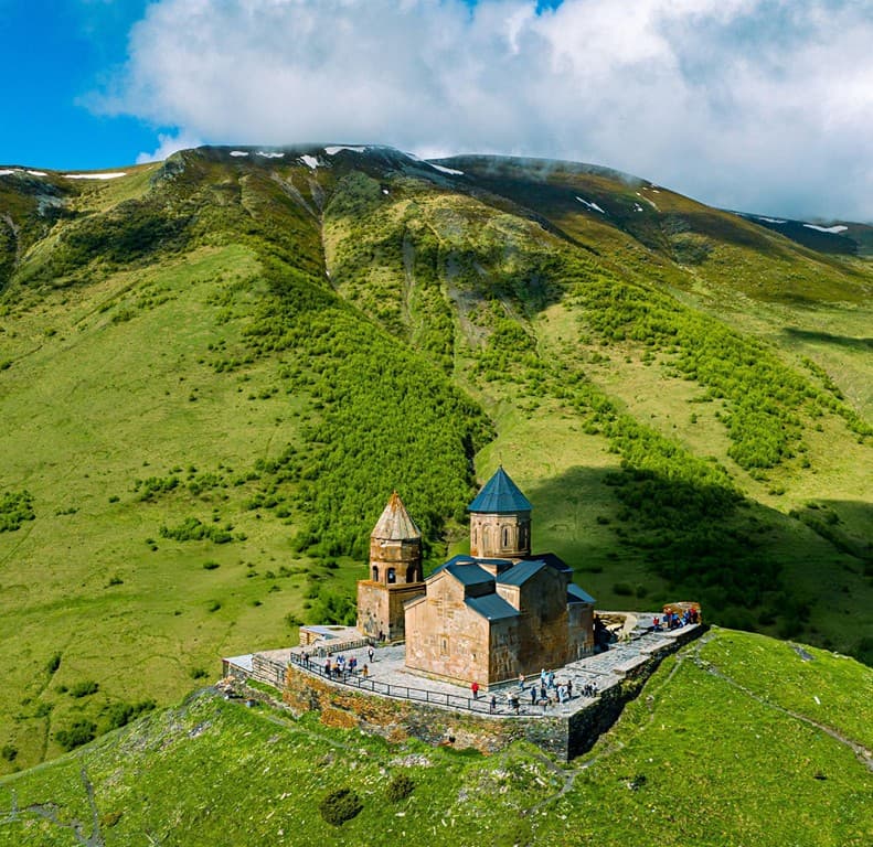 Kazbegi Day Tour from Tbilisi – Ananuri, Gudauri & Gergeti Trinity